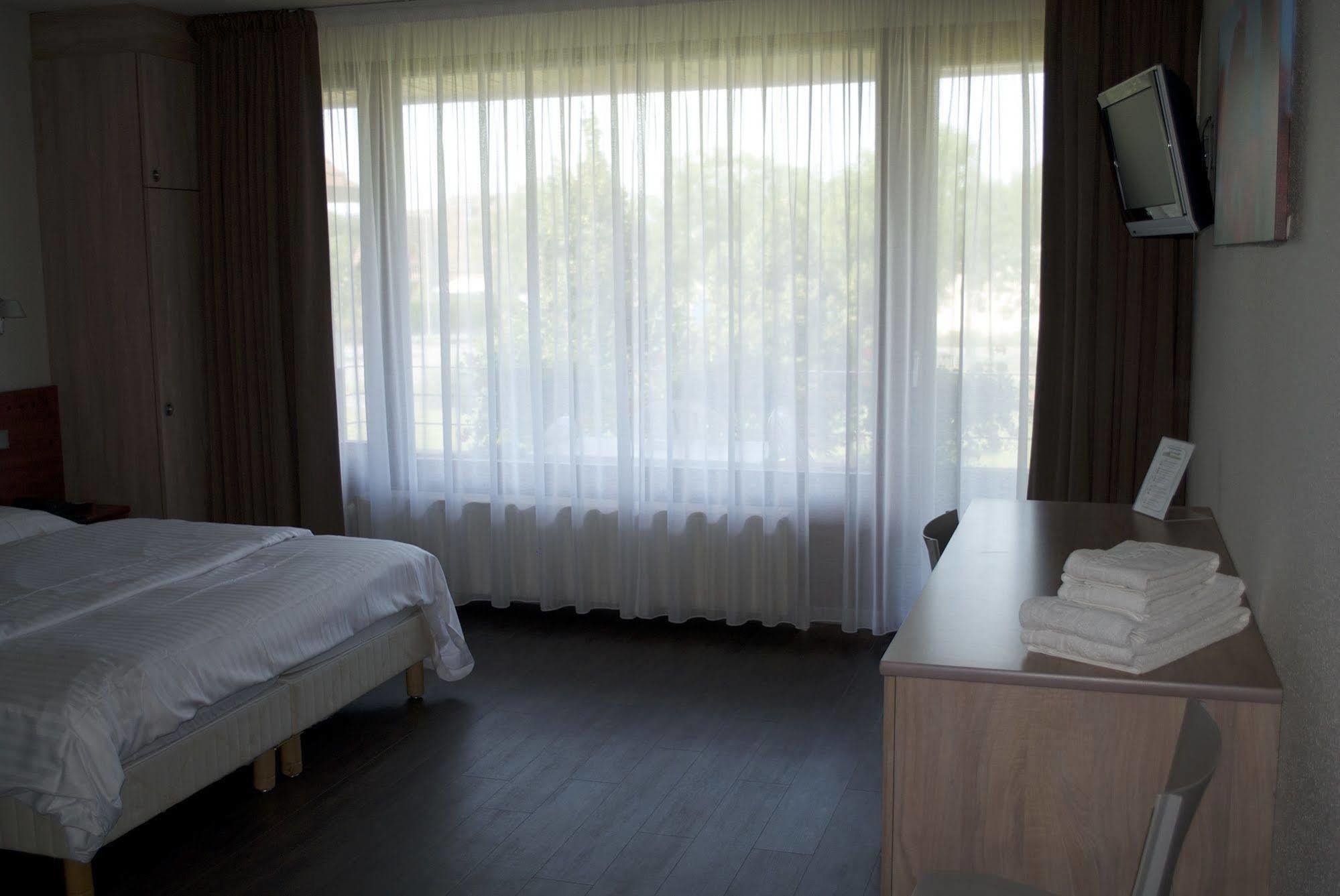Les Loges Du Ried - Studios & Appartements Proche Europapark Marckolsheim Exterior foto